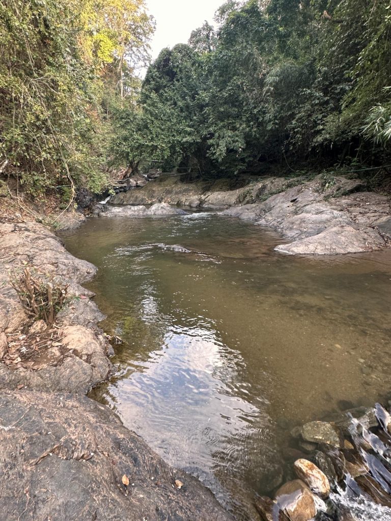 Sila Petch Waterfall i Pua